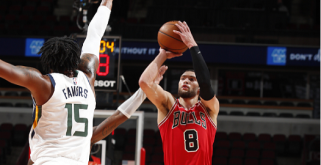 快船横扫公牛,戈贝尔高光表现 快船横扫公牛,戈贝尔高光表现