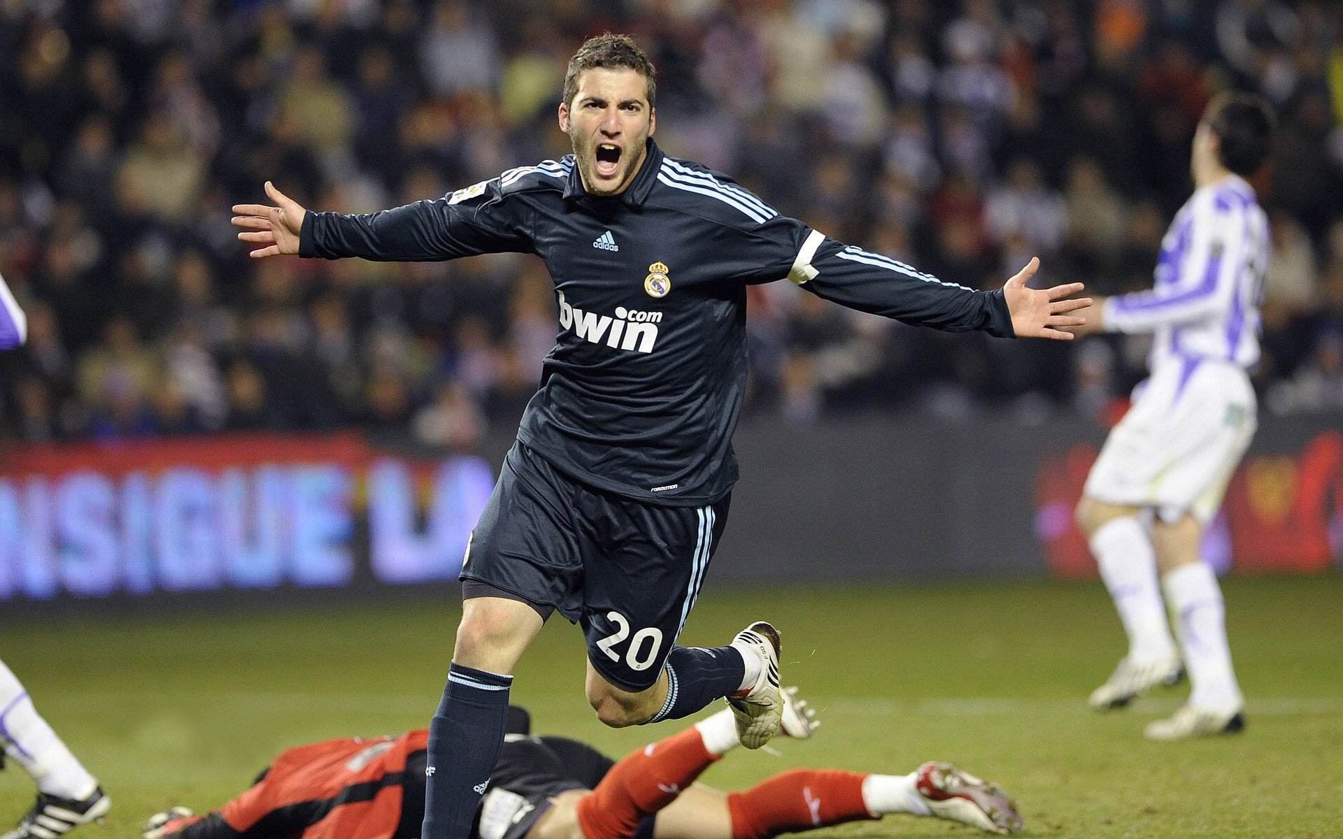 霍勒迪一剑封喉！新疆鏖战吉林，绝境中淬炼的冠军之心